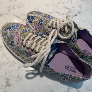 flowered patterned shoes☆